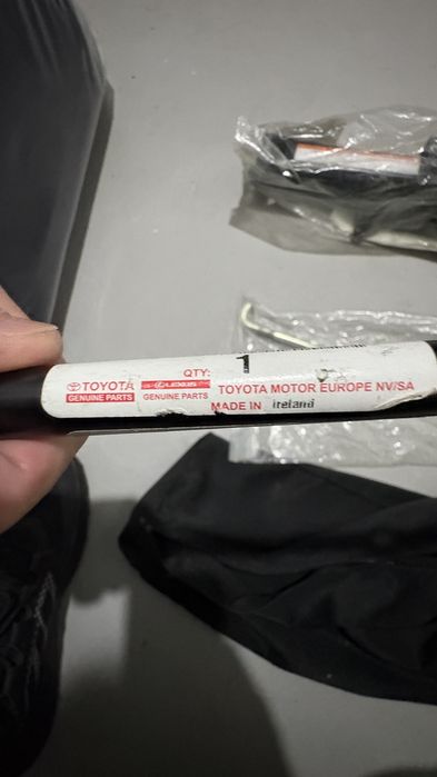 Vand roata rezerva slim Toyota Corolla R17 125/70 D17 + cric OEM completa