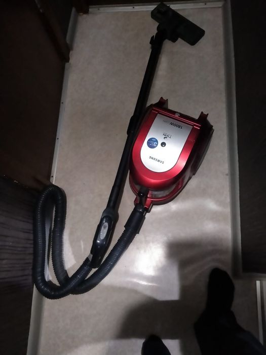 Пылесос SAMSUNG, 1800 Вт