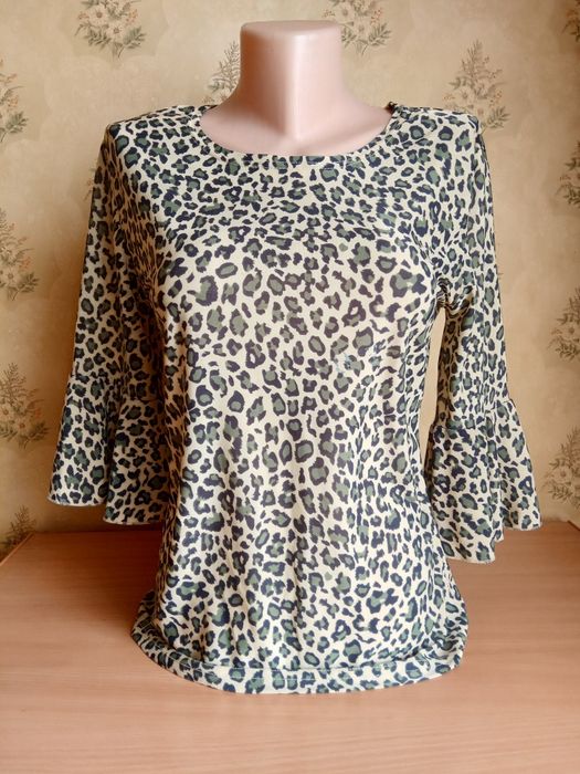 Продам женские летние кофты б/у