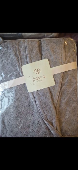 Продам халаты Pavia
