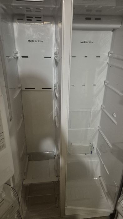 Frigider LG side by side