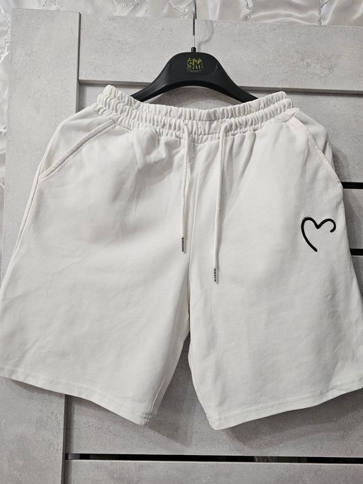 Трикотажные шорты для девочки.  10-12 лет.