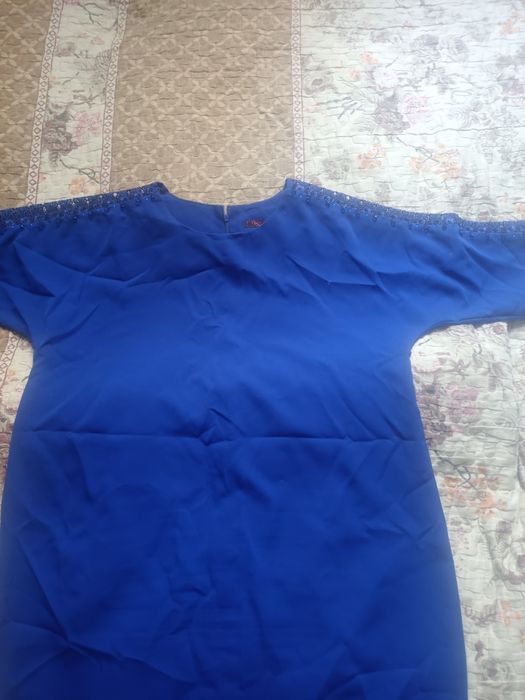 Продам платья срочно