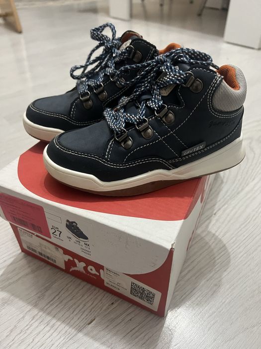 Обувь от фирмы Garvalin