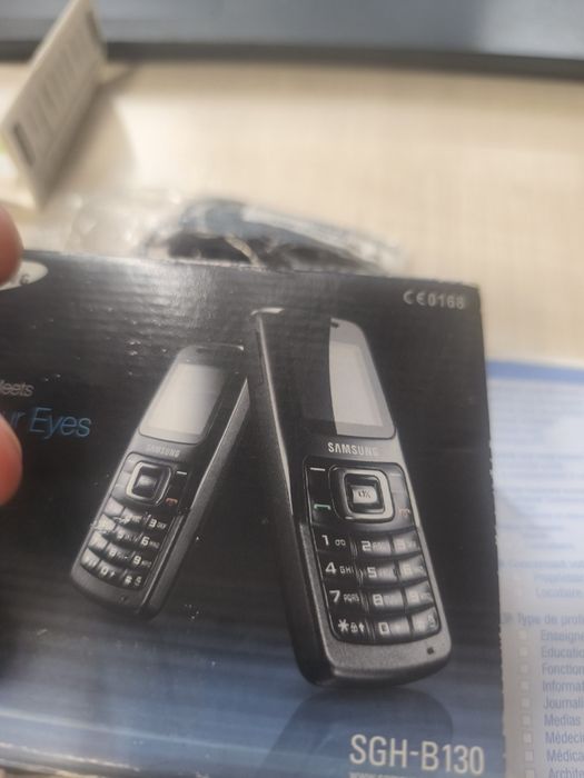 Самсунг SGH-B130 , неразличим от нов, без коментар на цената