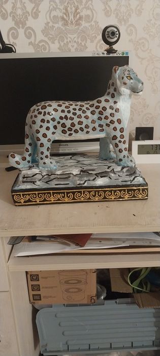 Барс,  статуэтка