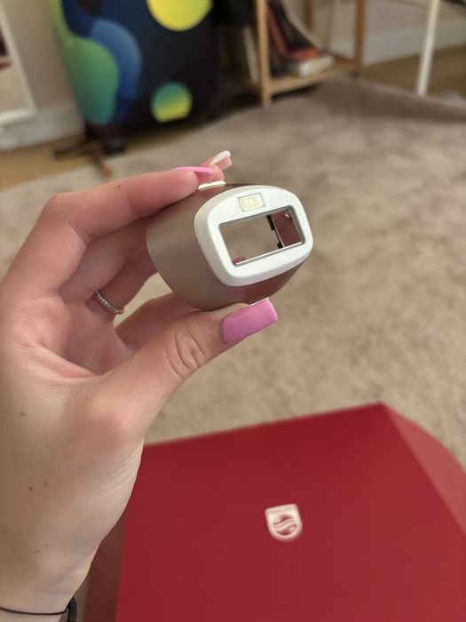 Фотоепилатор Philips Lumea IPL 9900 Series