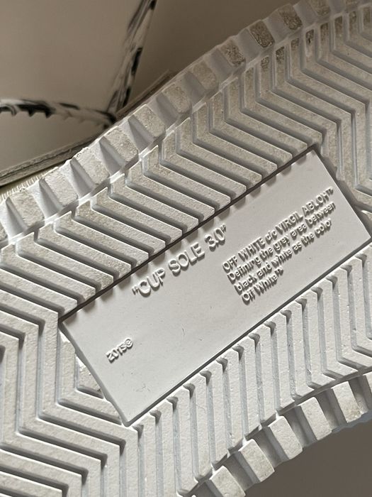 Кроссовки Off White 35 размер