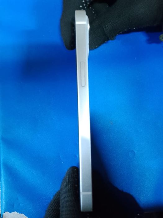 Айфон 13 без лагов акб 78%