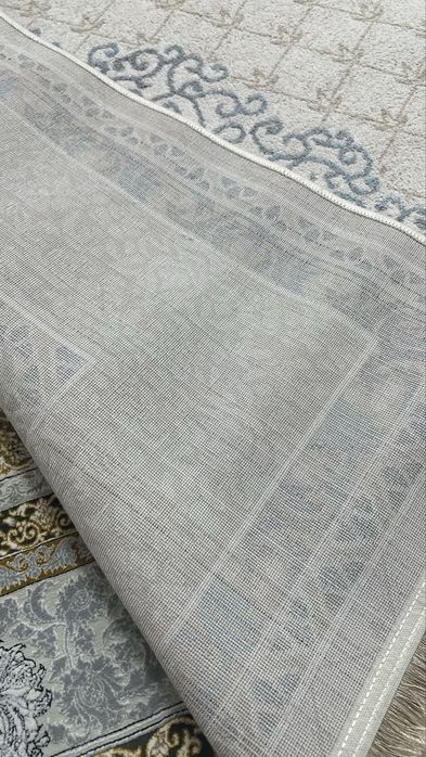 Продам ковёр в хорошем состоянии