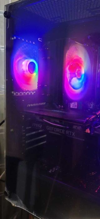 Добър Геймърски Компютър Ryzen 5 5600/32Gb/512GB SSD+1TB HDD/RTX 2060 Super/Гаранция