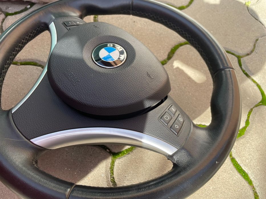 Vând volan BMW seria 1 3 X1