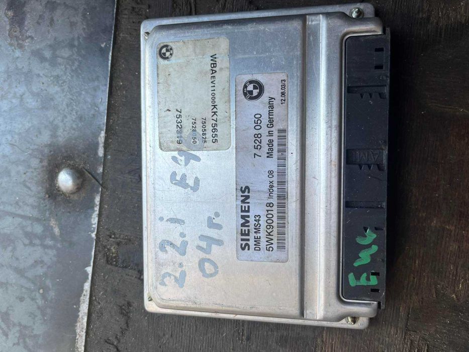 компютър за двигател BMW E46 2.2i 2004г.