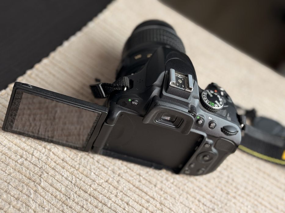 Aparat foto NIKON D5100