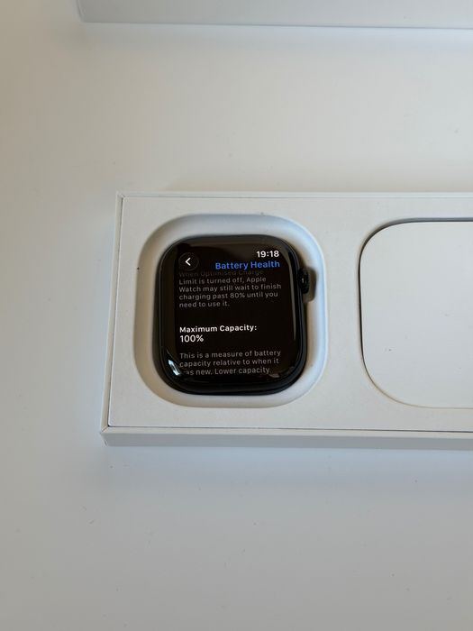 Apple Watch 11 46mm Jet Black | 100% Батерия | Гаранционен