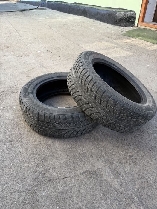 Продам зимнюю резину 185/60/15