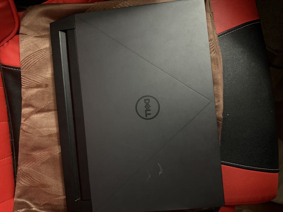 Laptop Gaming Dell G15 5530