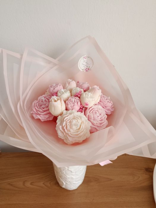 Buchet de flori de ceară hand made