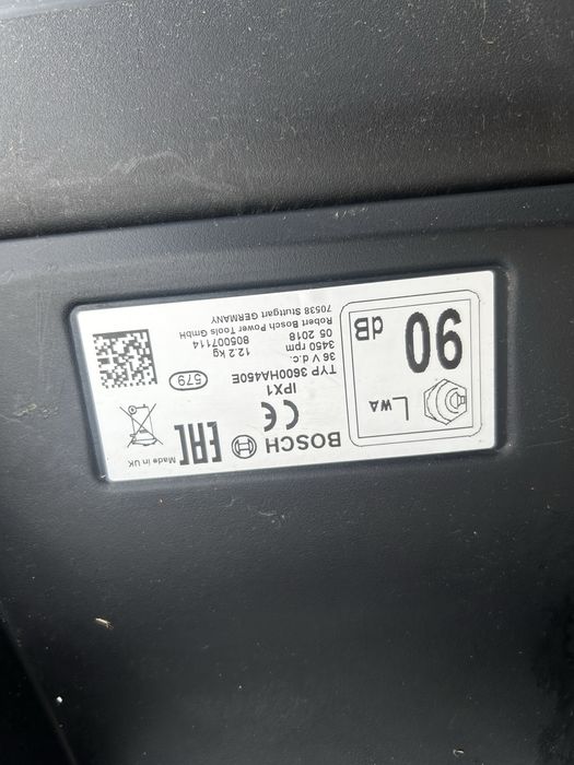 Акумулаторна косачка Bosch rotak 430li