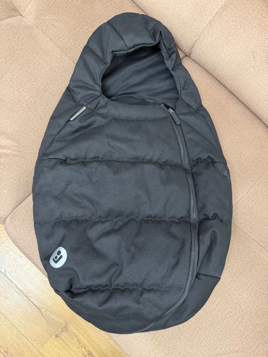 Кошница Maxi-Cosi Pebble 360 и зимен чувал Maxi-Cosi