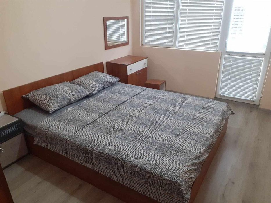 Дава се под наем Тристаен апартамент в Варна, Център - 90 кв.м за 820 € - Снимка #3