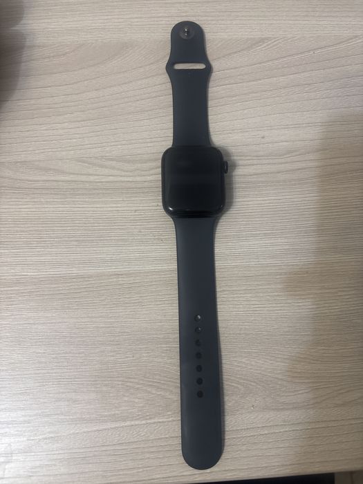 Продаю watch se 2