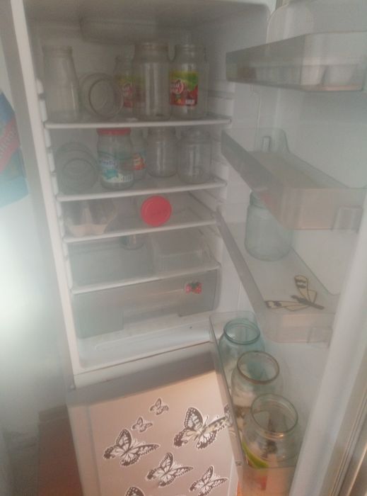 Продам холодильник элекрогазовую плиту