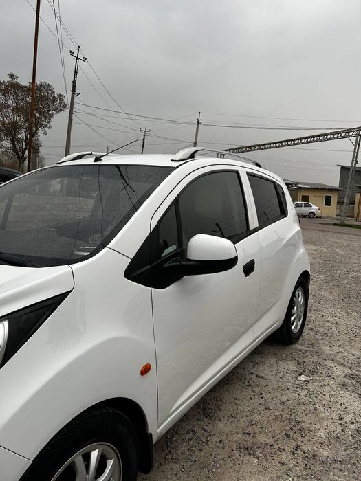 Спарк автомат 2011 йили идеал турибди.