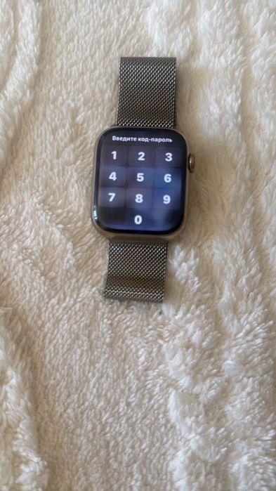 Продам чесы для телефон