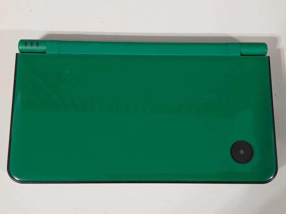 Nintendo DSI XL + joc Age of Empires Ds