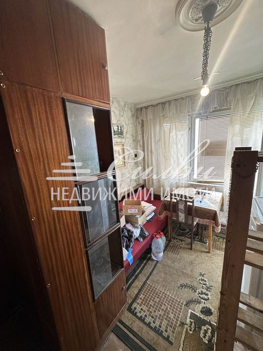 Двустаен ТУХЛЕН апартамент в кв.Запад 1 - изцяло ЮЖЕН и СРЕДЕН!