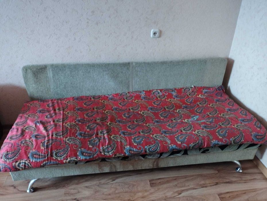 Продам диван-кровать, холодильник