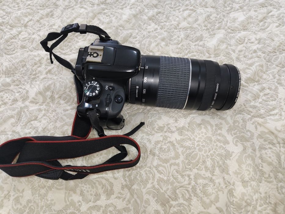 Продам фотоаппарат Canon100d