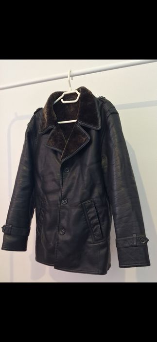 Кожаные куртки, 46 размер