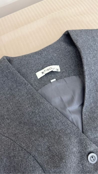 Тройка:брюки, жилетка,пиджак