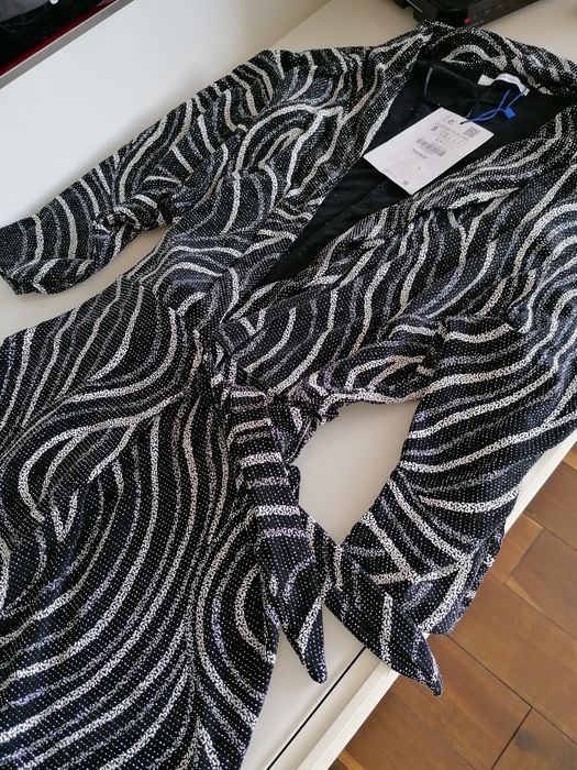 Rochie Zara marimea S nouă