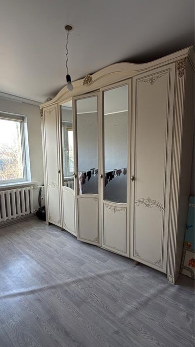 Шкаф 5 ти дверьный