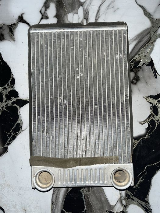 Cobalt salon pechka sotiladi