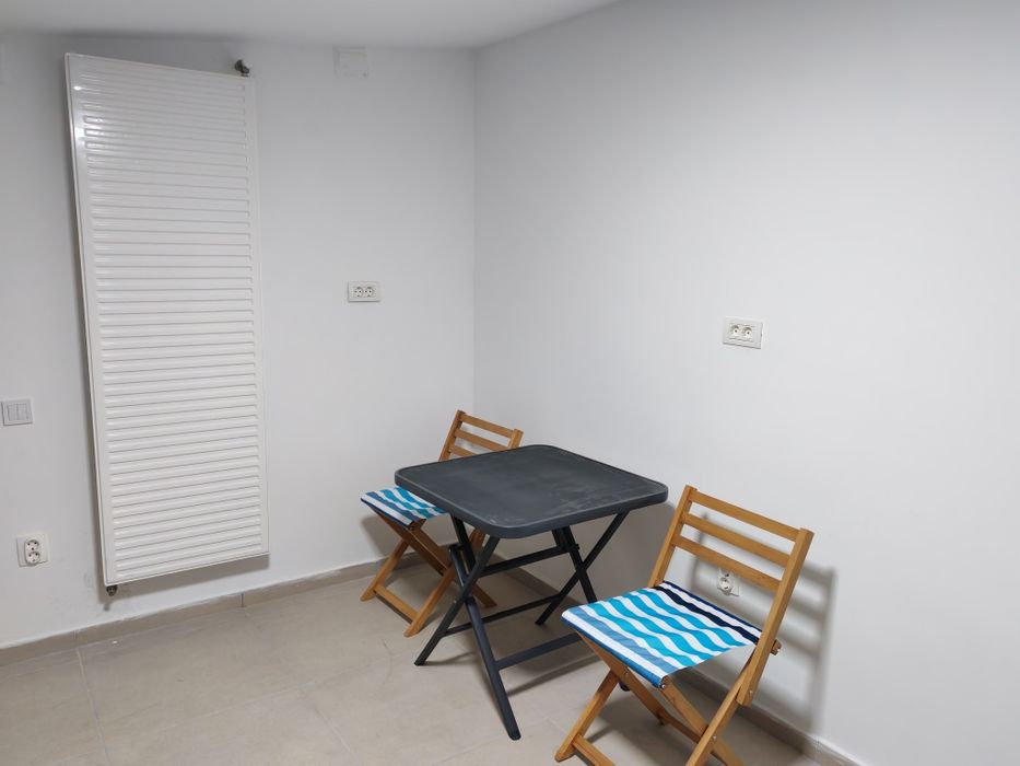 Apartament 1 cameră la curte 70 mp cu terasă și balcon propietar