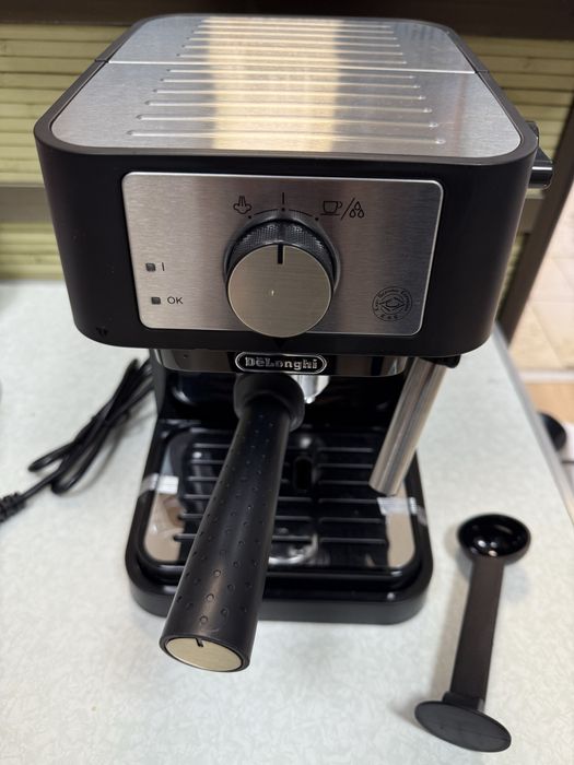 Кафемашина DeLonghi EC260.BK