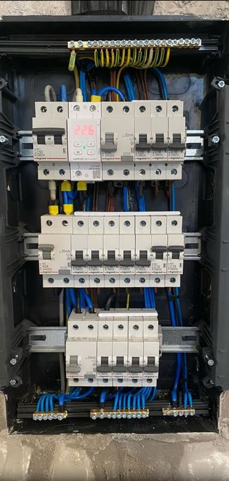 Услуги электрика. Разводка электрики