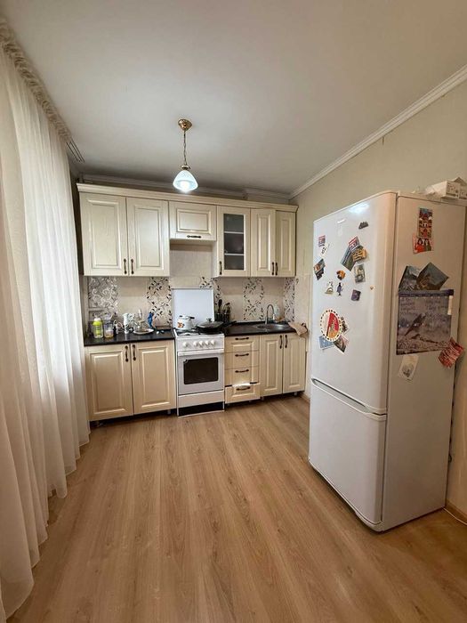 Центр, 2-комн. квартира, 58.5м², р-н Океан.