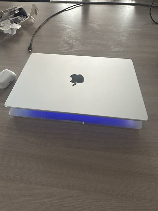 Macbook Pro 14 M1pro 16/512