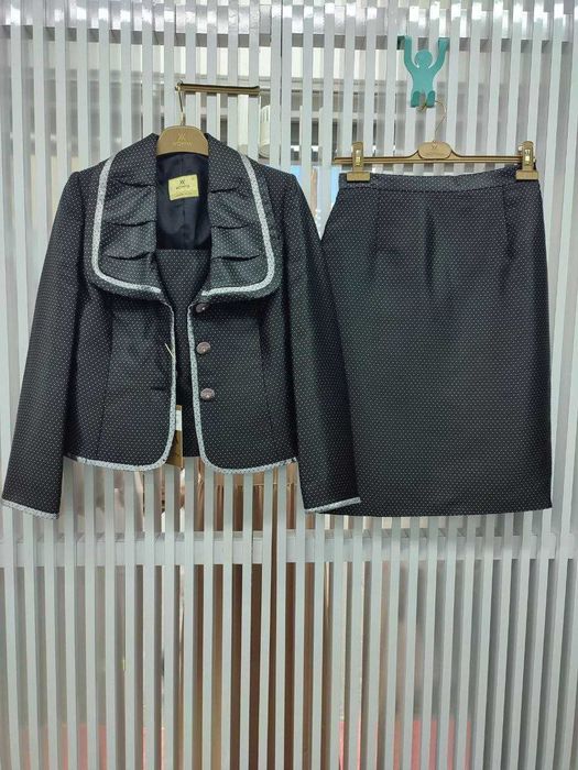 Кастюм юбка сотилади