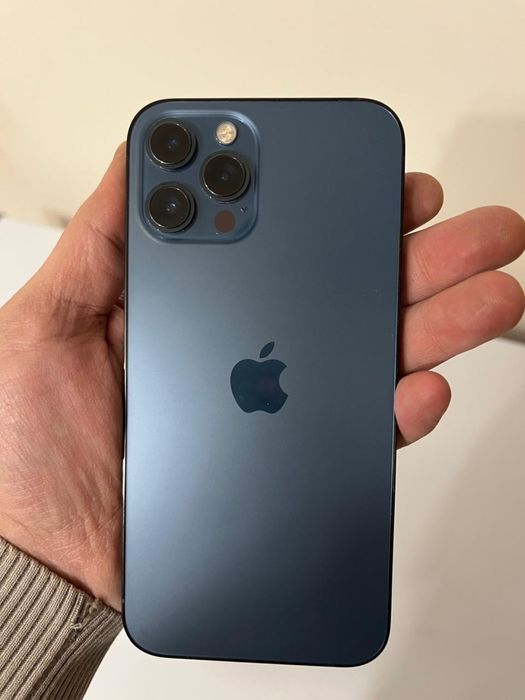 Продам Айфон 12 про макс