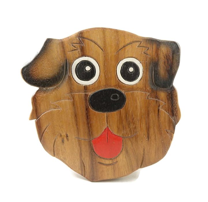 Дървено детско столче  КУЧЕ с цветна дърворезба
