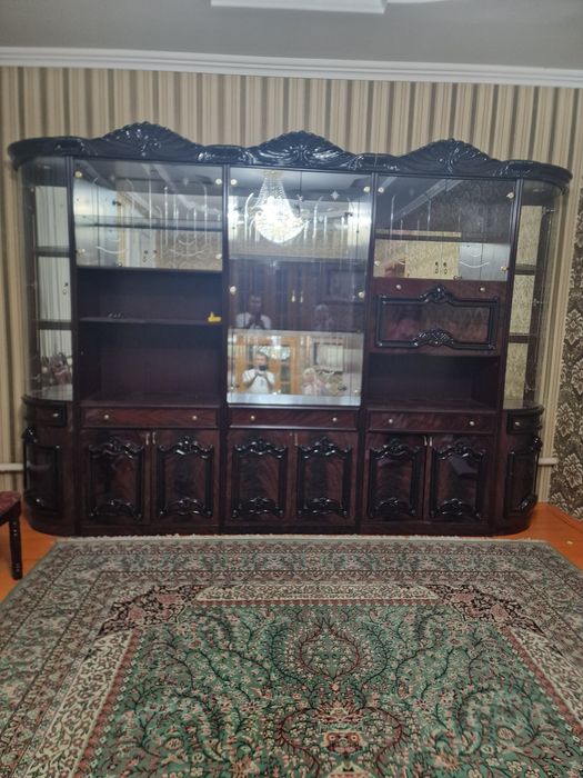 Гостиной горка...