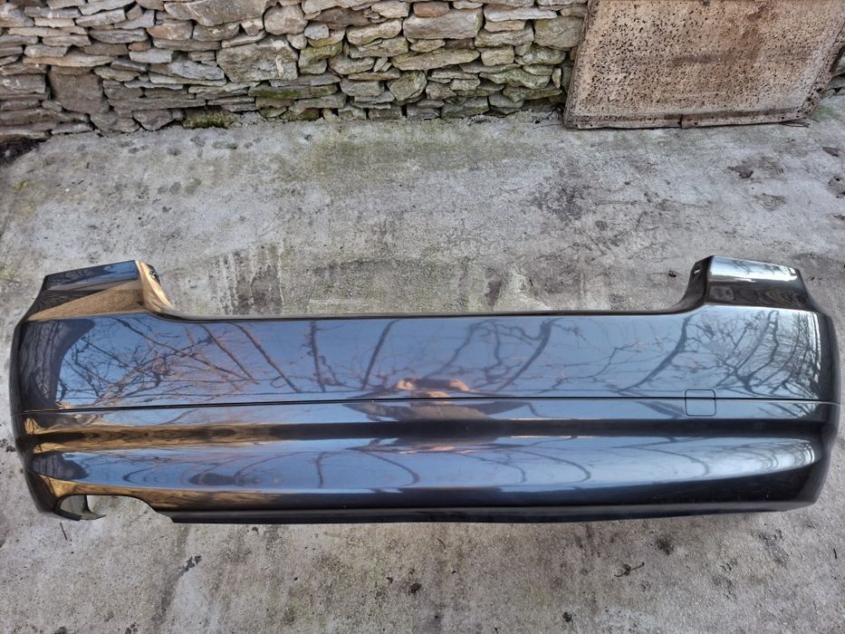 Обикновена задна броня за bmw e90/ Бмв  / оригинална комплект