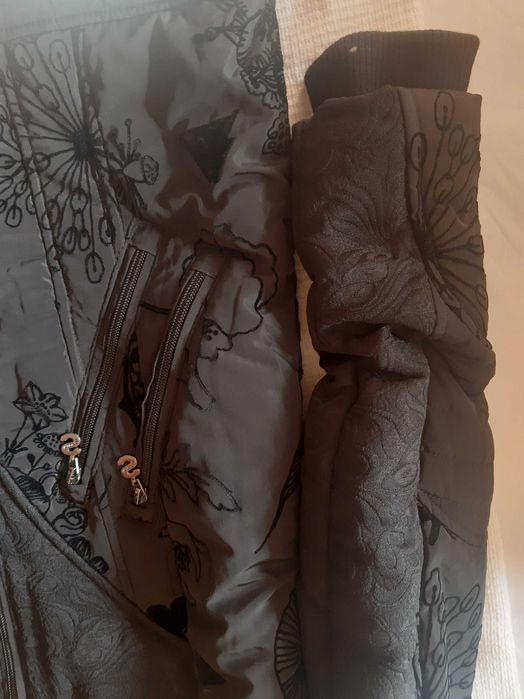 Ново яке Desigual