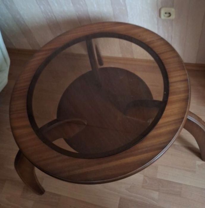 Журнальный столик